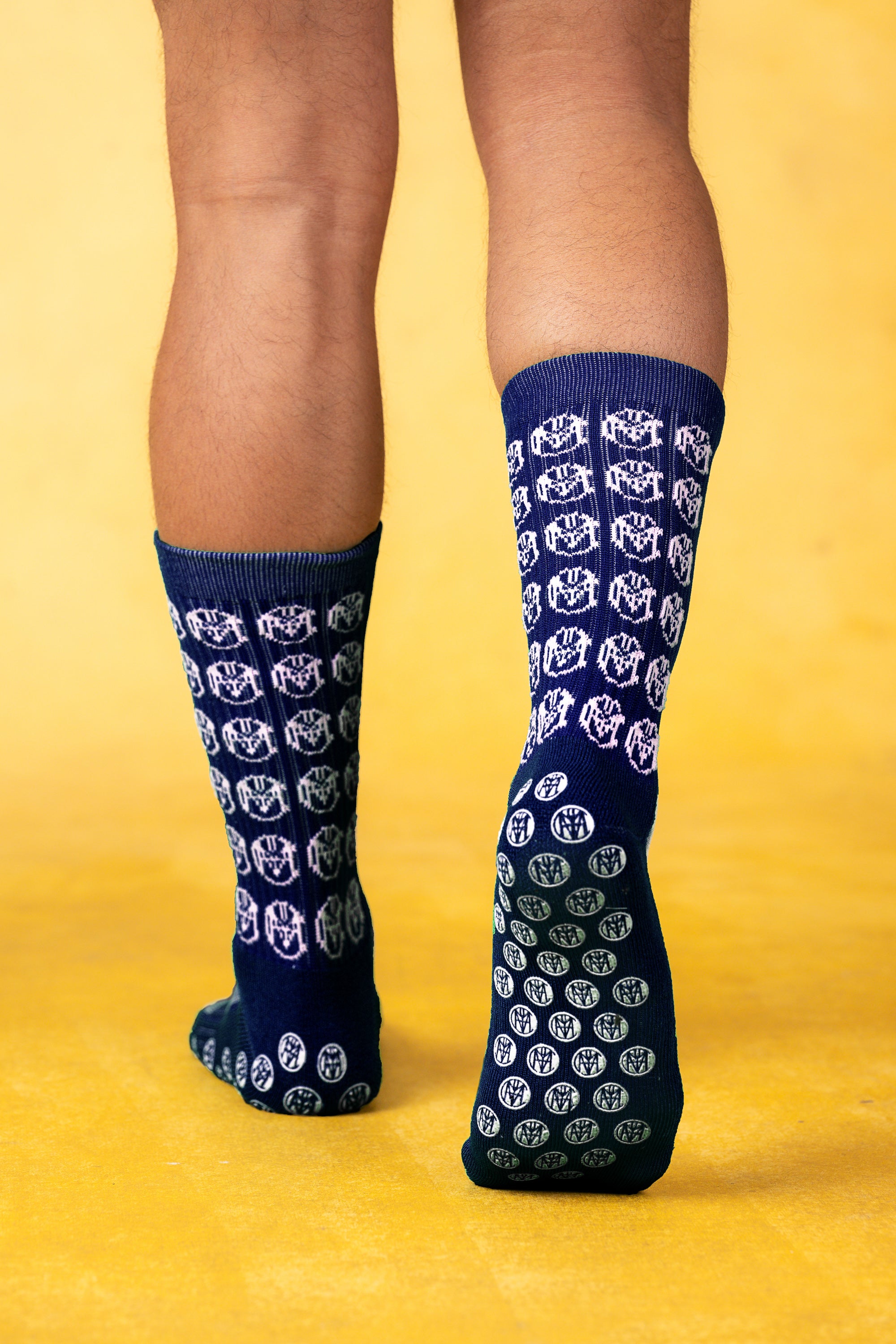 CRKSOLY. Caste Game Socks