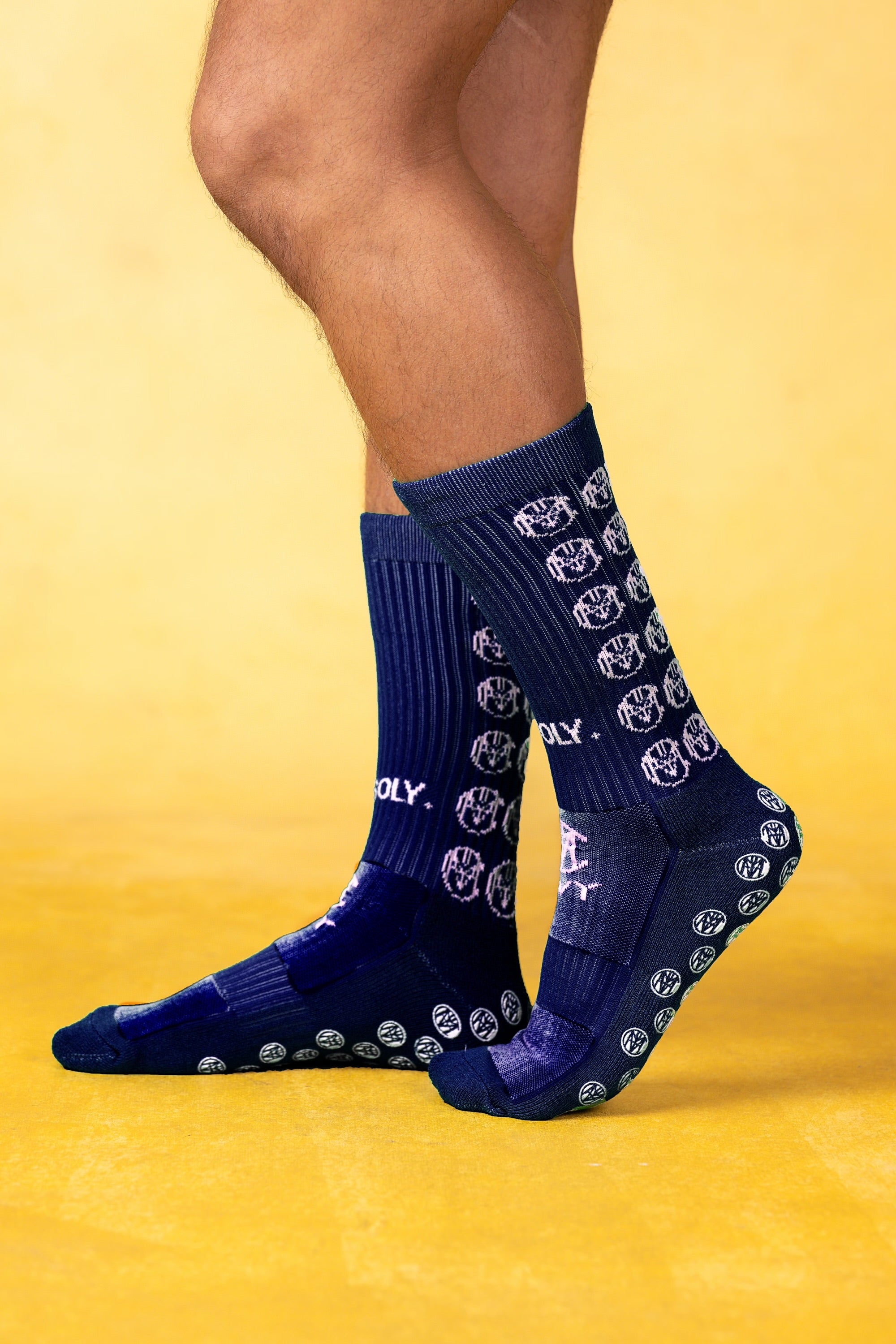 CRKSOLY. Caste Game Socks