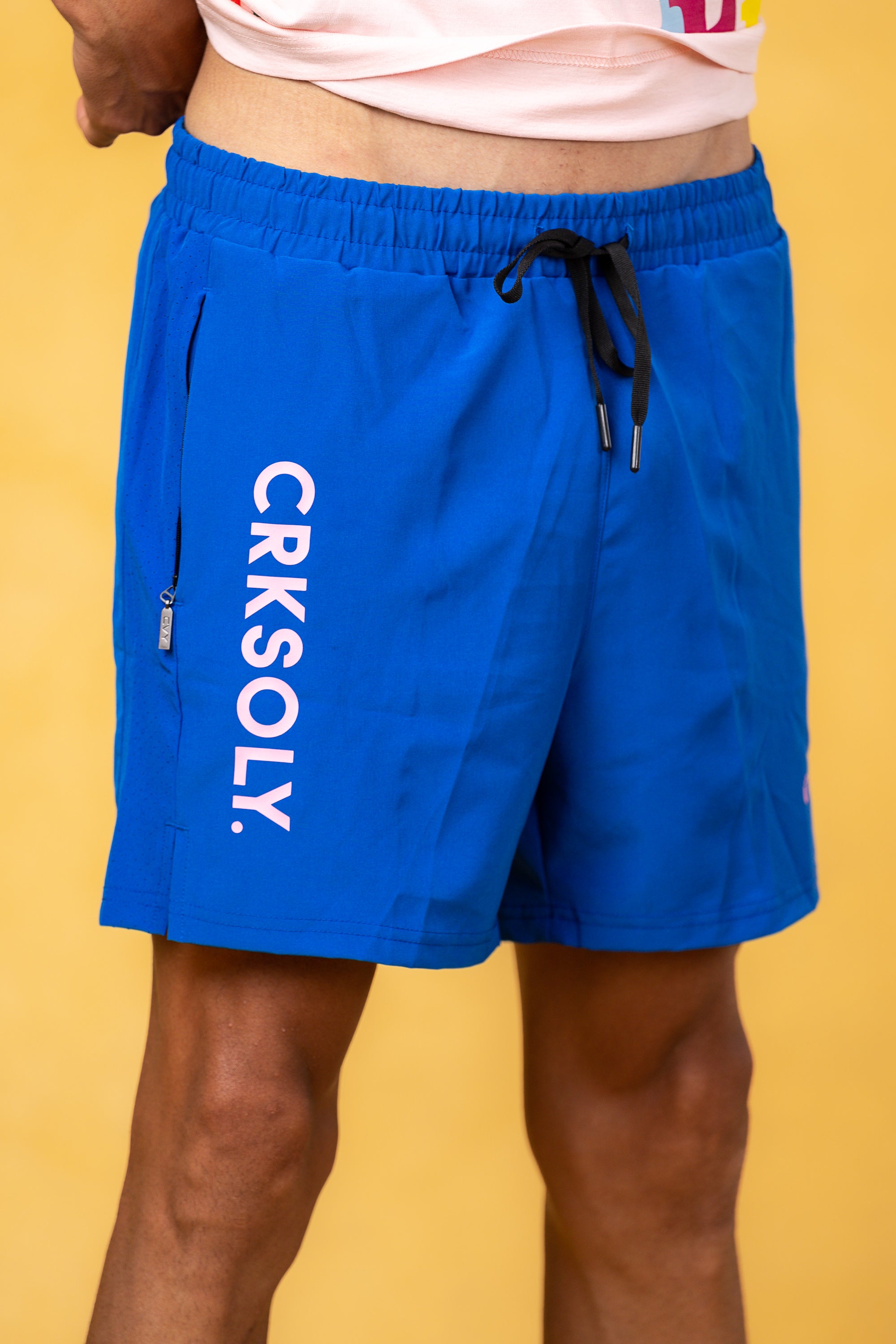 Pantalones cortos de entrenamiento CRSKOLY. Sky