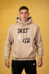 CRKSOLY. SOLO UN NIÑO. Sudadera con capucha color arena