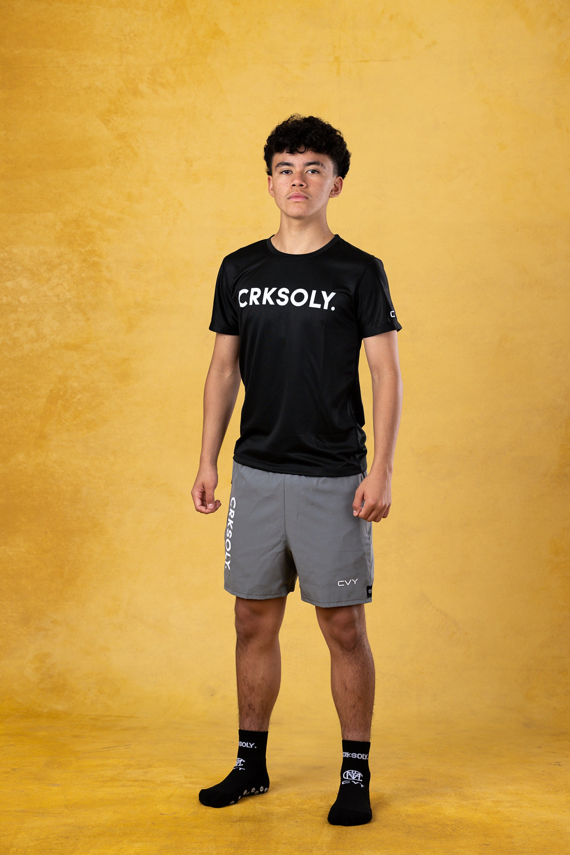 CRKSOLY. Camiseta de entrenamiento negra para jóvenes