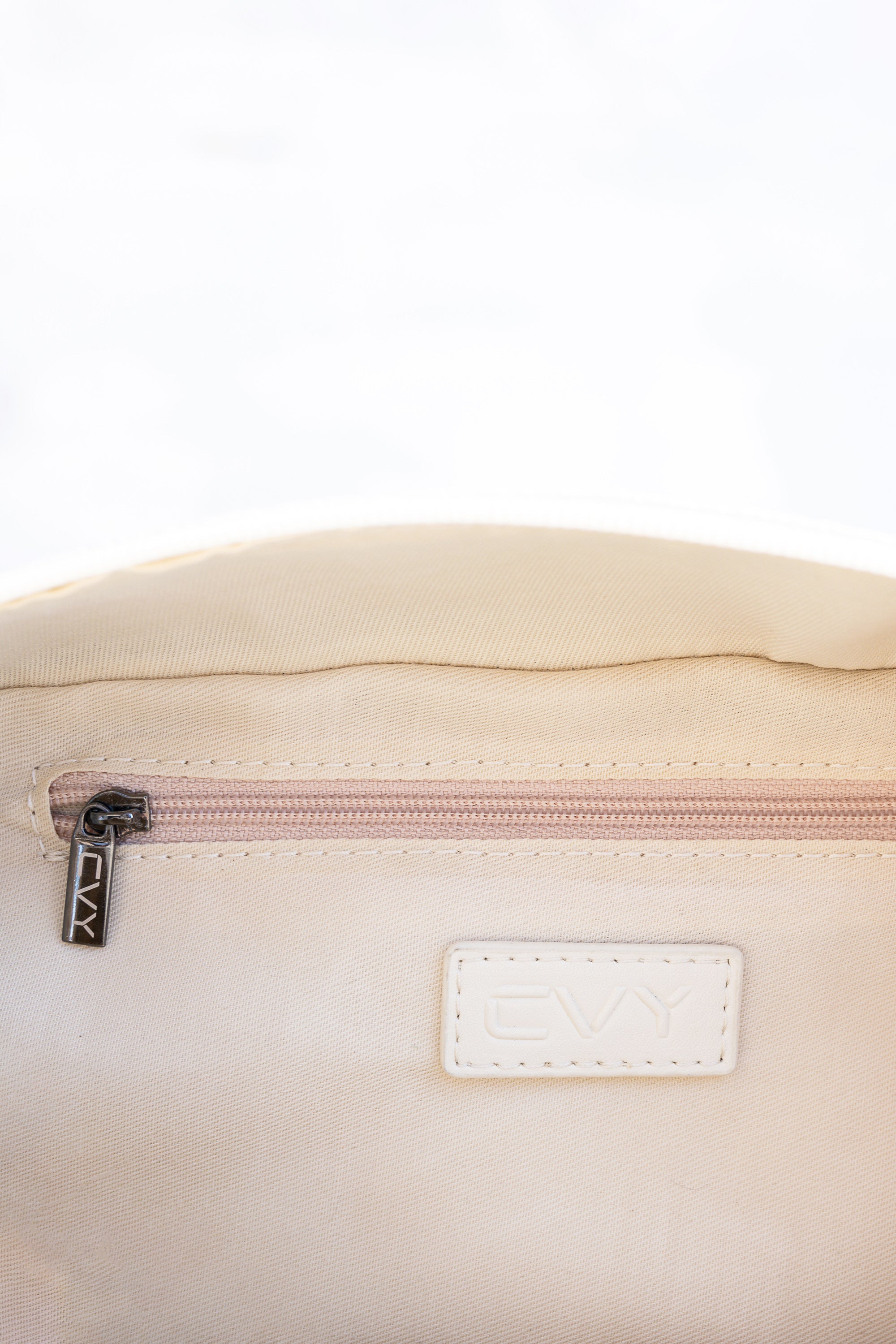 CVYLA Toiletry Leather Bag